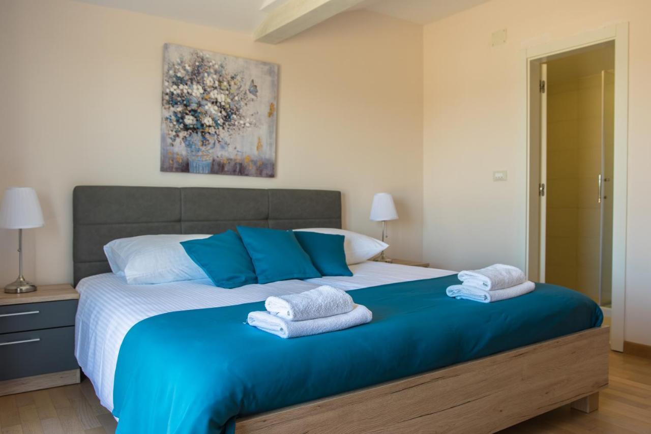 Hotel Minerva Medulin Bagian luar foto