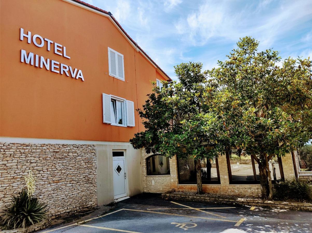 Hotel Minerva Medulin Bagian luar foto