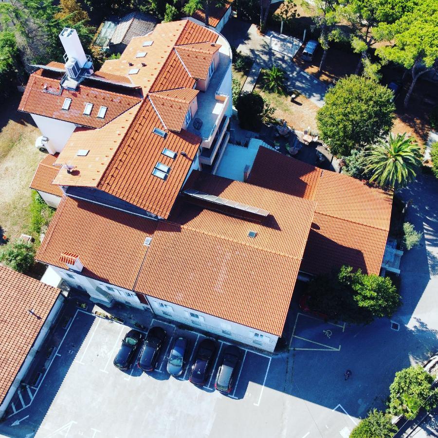 Hotel Minerva Medulin Bagian luar foto